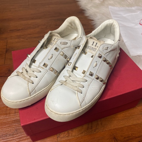 Valentino Rockstud Sneakers